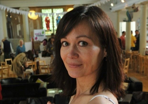 Leah Bracknell Emmerdale star Leah Bracknell to open ethical shop in
