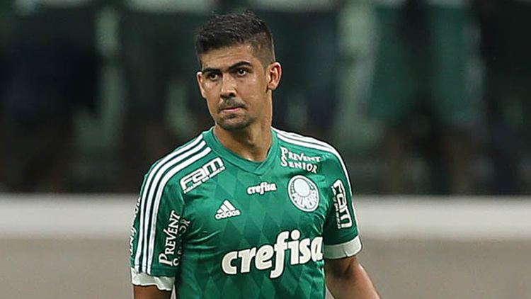 Leandro Almeida Silva (footballer, born 1987) RAIOX LEANDRO ALMEIDA O NOVO ZAGUEIRO COLORADO rsesportecom