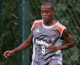 Leandro Bonfim Futebol Nordestino Leandro Bonfim assina com o Bahia Arquivo