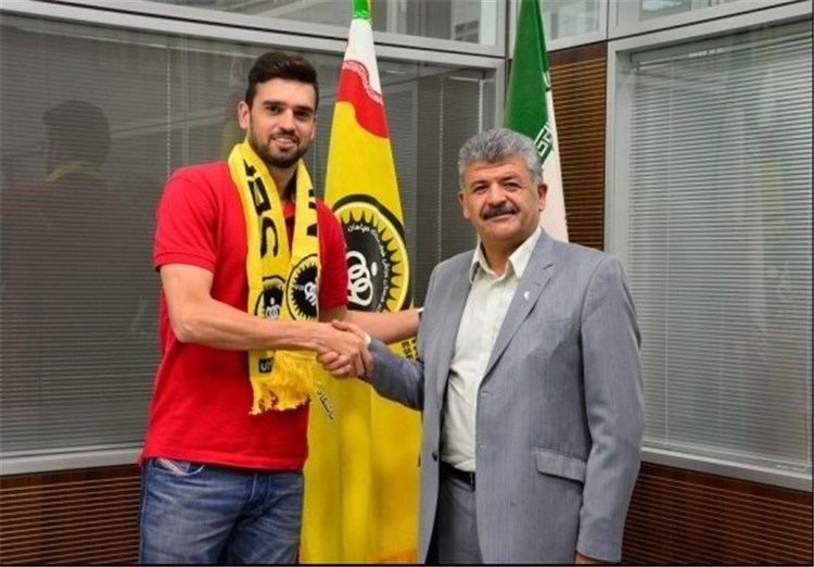 Leandro Padovani Celin Brazilian Defender Padovani Joins Irans Sepahan Tasnim News Agency