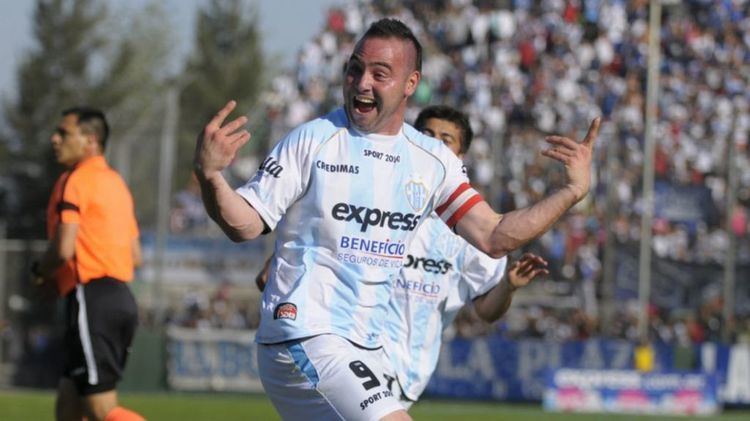 Leandro Zárate Leandro Zrate se desvincul de Gimnasia y Tiro El Intransigente