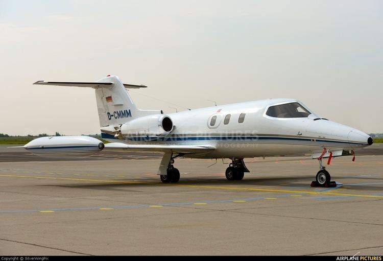 Learjet 24 Learjet 24 Photos AirplanePicturesnet