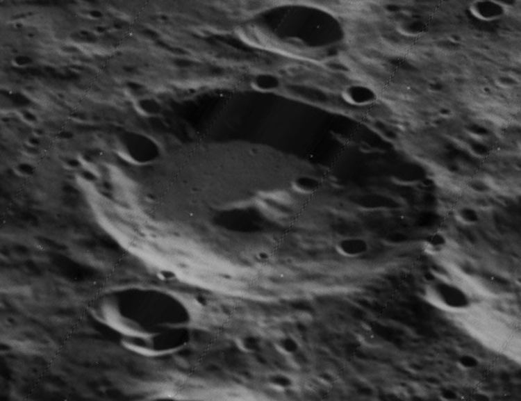 Leavitt (crater)