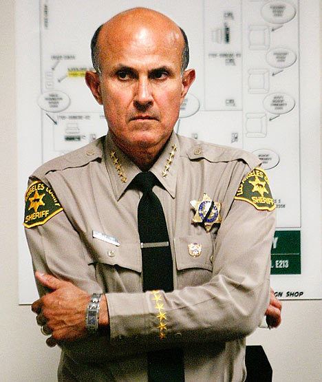Lee Baca Cronies Gets Carry Permits In LA But No One Else