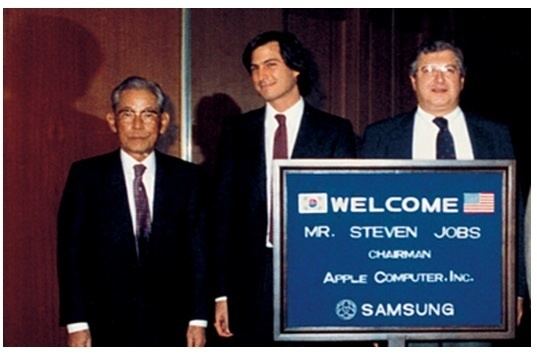 Lee Byung-chul Steve Jobs with Lee Byungchul the founder of Samsung Group on his