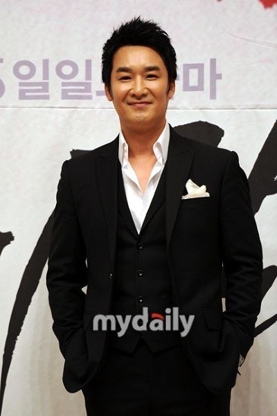 Lee Chang-hoon (actor) starkoreandramaorgwpcontentuploads200701Le