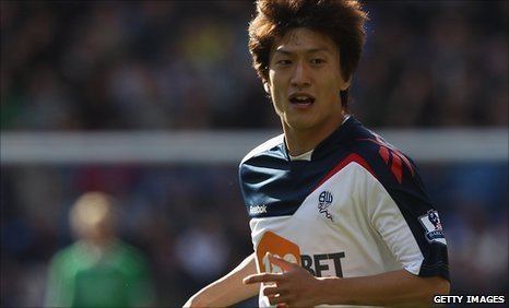 Lee Chung-yong BBC Sport Bolton39s Lee Chungyong out for nine months