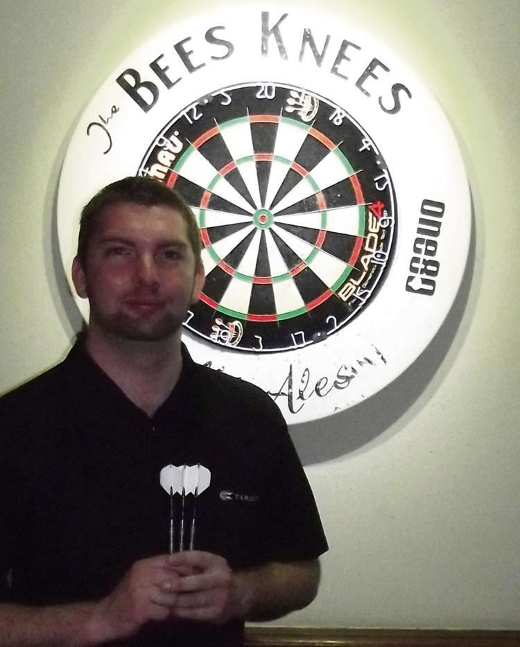 Lee Evans (darts player) DARTS Double triumph for Wiltshire county player Lee Evans From