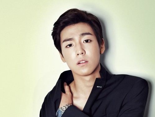 Lee Hyun-woo (actor) Lee Hyun Woo Reveals Why He Takes Public Transportation