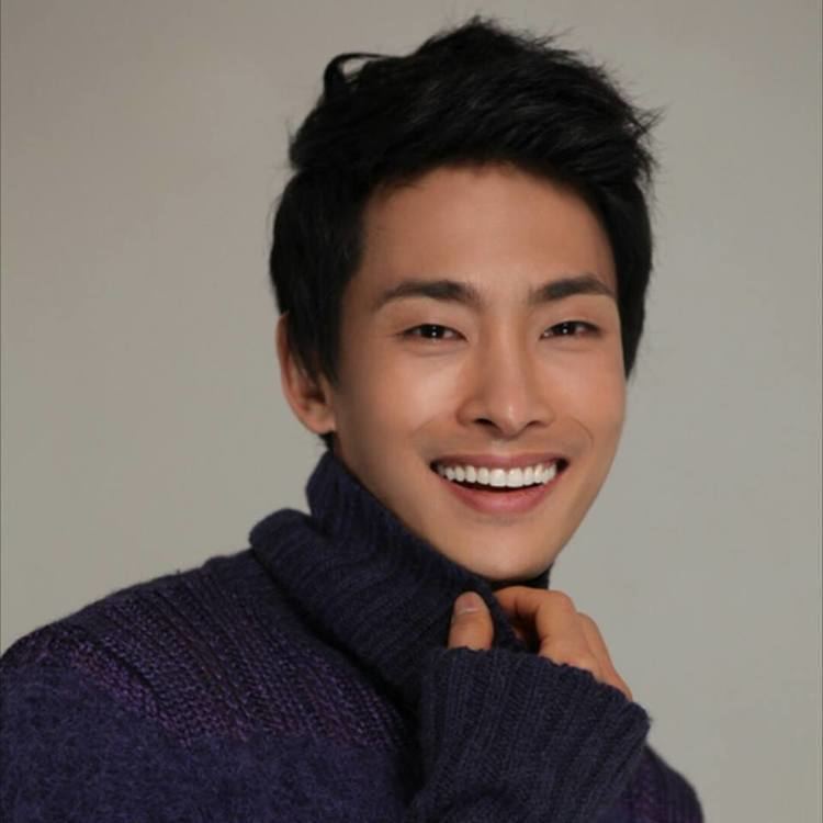 Lee Hyung-suk Lee HyungsukI Korean stage actoractress actor racing