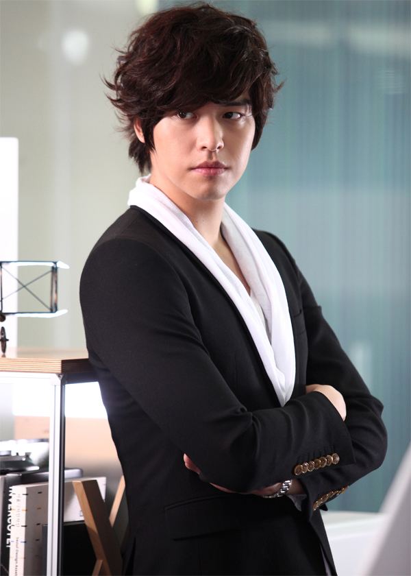 Lee Jong-woo Lee Jang Woo K BLikenet