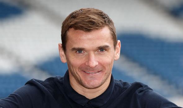 Lee McCulloch Lee McCulloch wants old boys back Football Sport