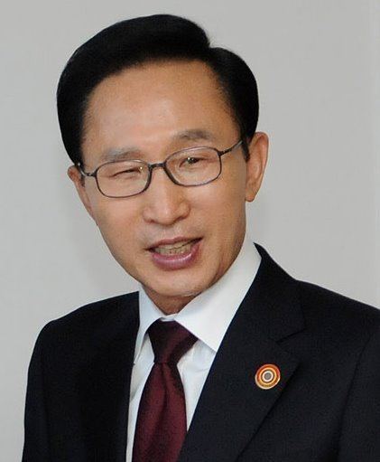 Lee Myung-bak Lee Myungbak Wikipedia the free encyclopedia