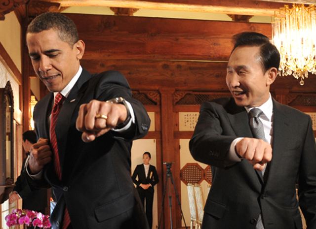 Lee Myung-bak Obama to rendezvous with former President Lee Myungbak
