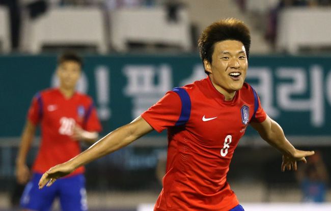 Lee Myung-joo Korea beats Venezuela 31 in football friendly