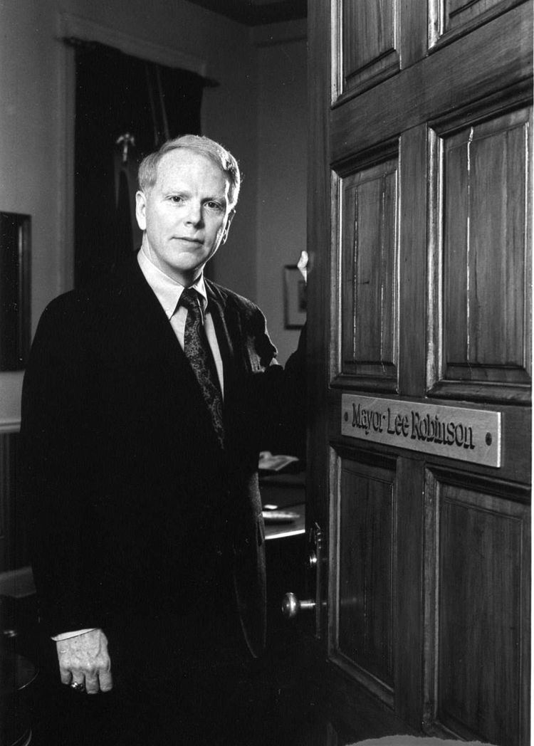Lee Robinson (politician)