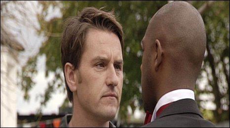 Lee Ross (actor) BBC Luton actor Lee Ross to star in Centurion film