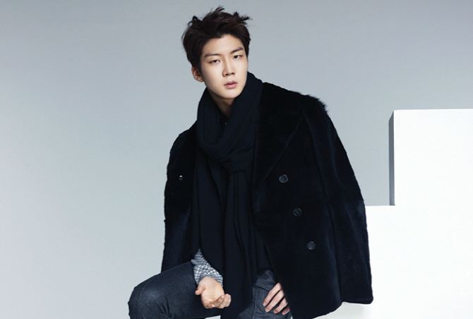 Lee Seung-hoon WINNER39s Lee Seung Hoon Rejoins Group Activities After