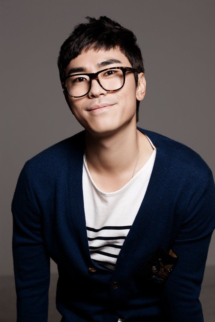 Lee Si-eon Lee Sieon Korean actor HanCinema The Korean Movie