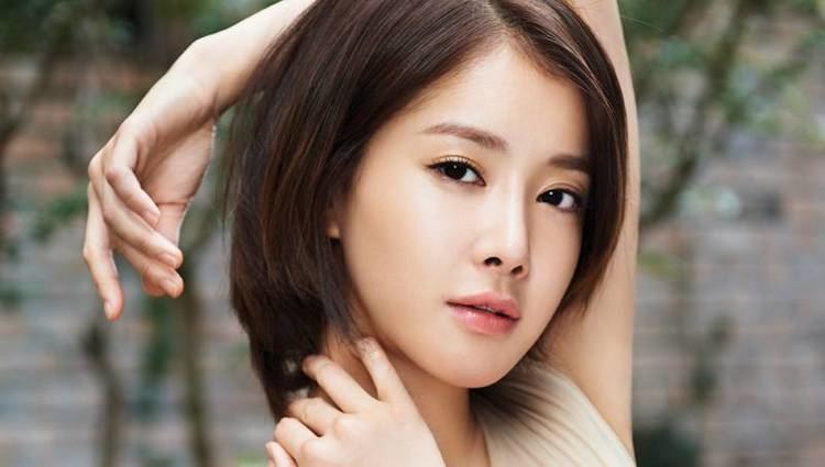 Lee Si-young Lee Si Young Braves Heights amp Fire on 39Lady Action