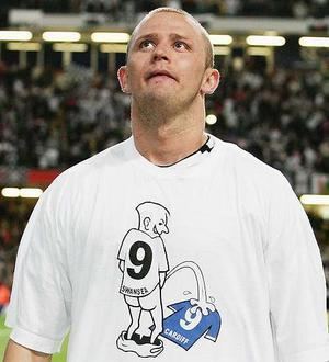 Lee Trundle Top 10 footballers who revealed Tshirts with messages