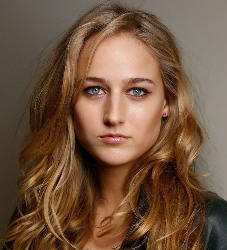 Leelee Photo 13 of 31 Leelee Sobieski