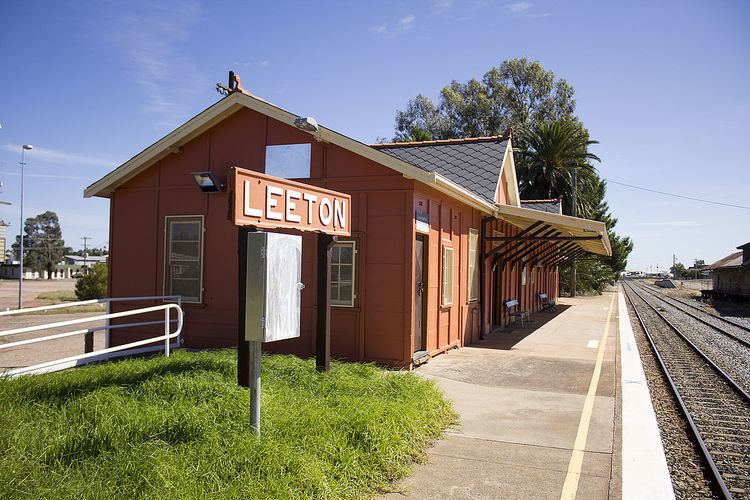 Leeton railway station