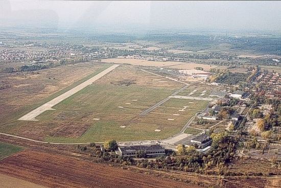 Legnica Airport dlapilotaplimageview64553original
