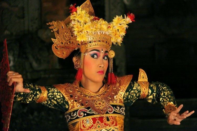 Legong Story of legong dance whatis legong dance Bali Semara