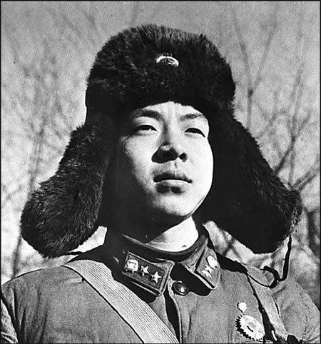 Lei Feng Lei Feng continues to lead by unselfish and heroic example