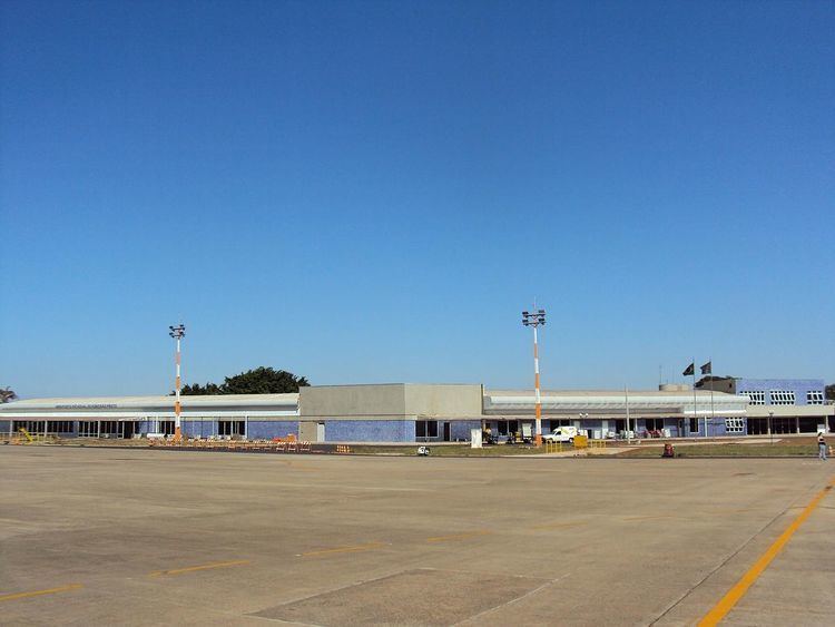 Leite Lopes Airport