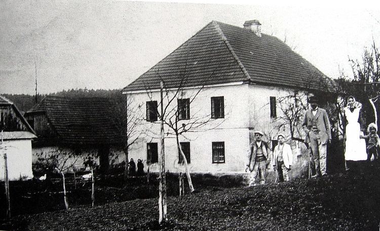 Ležáky History of the hamlet of Leky Leky Memorial