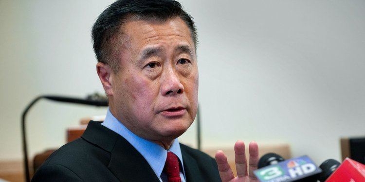 Leland Yee Leland Yee39s Defense Team Accuses FBI Of Entrapment