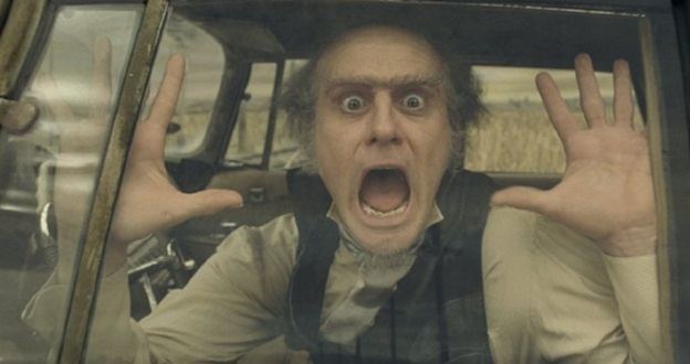 Lemony Snickets A Series of Unfortunate Events movie scenes Jim Carrey in Lemony Snicket s A Series of Unfortunate Events Image Paramount Pictures