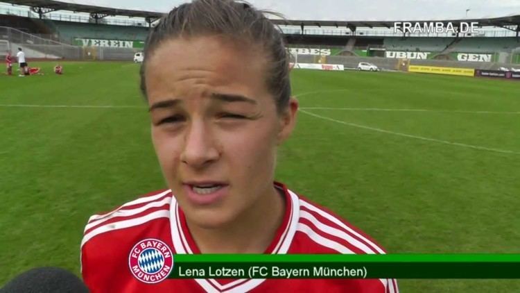 Lena Lotzen Lena Lotzen FC Bayern Mnchen ber das Spiel gegen VfL Wolfsburg