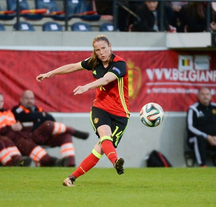 Lenie Onzia Belgian Red Flame Lenie Onzia ook volgend seizoen bij FC Twente