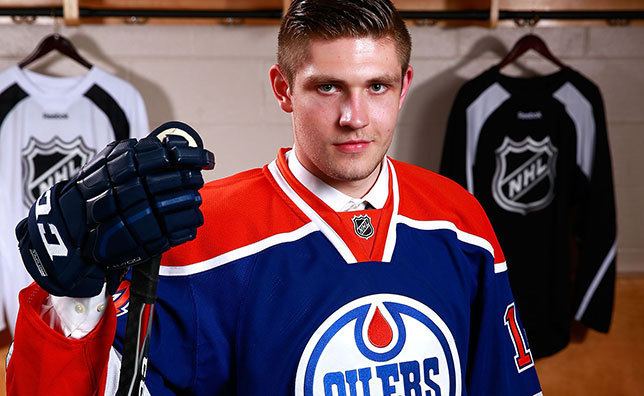Leon Draisaitl Oilers sign Draisaitl Edmonton Oilers Transactions