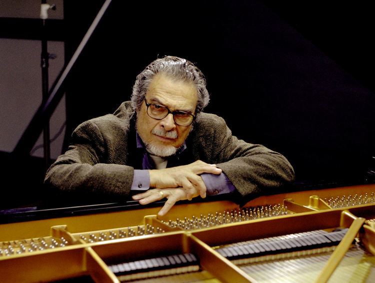 Leon Fleisher From Two Hands to Ten A ReviewInterview with Leon