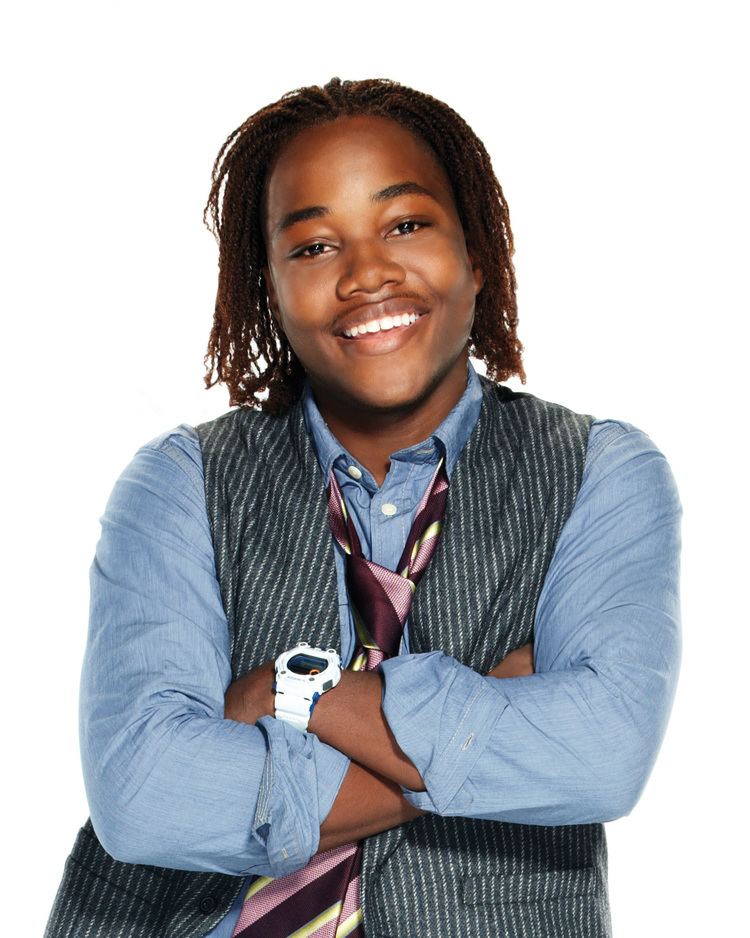 Leon Thomas III Leon Thomas III Bio Family Facts Age 22 Hot Birthdays