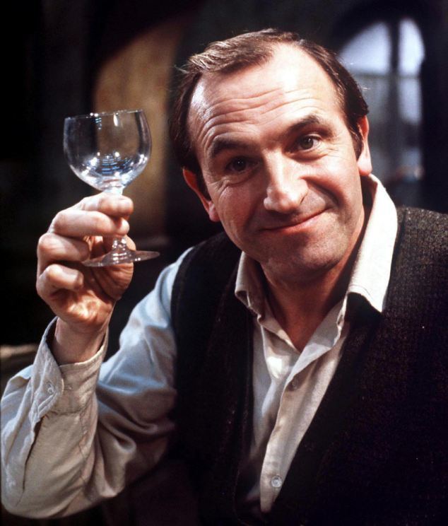 Leonard Rossiter Screen legend Leonard Rossiter accused of performing a sex act as