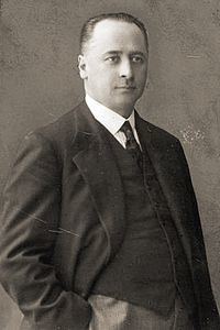 Leopold Skulski httpsuploadwikimediaorgwikipediacommonsthu