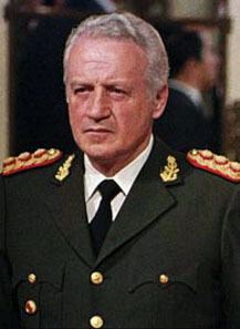 Leopoldo Galtieri httpsuploadwikimediaorgwikipediacommonsee