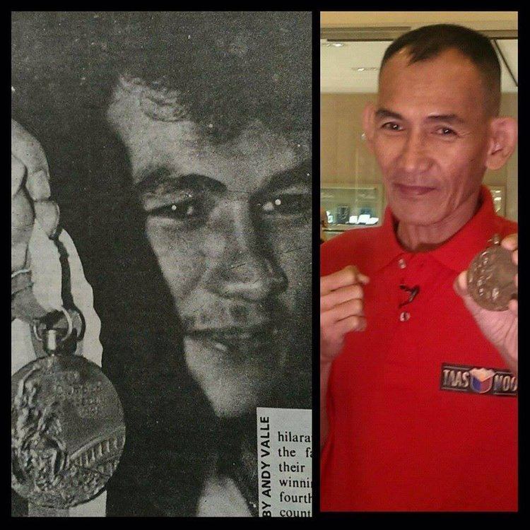Leopoldo Serantes Ryan Songalia on Twitter Filipino boxer Leopoldo Serantes mens
