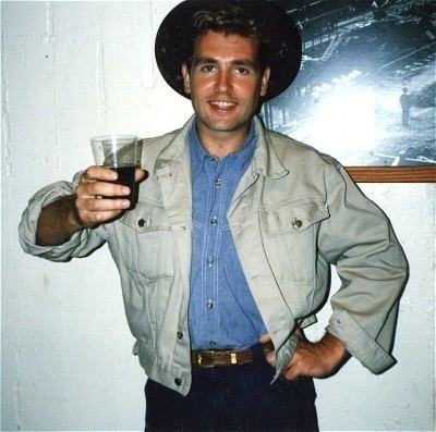 Les Pattinson in September 1987 - backstage at the Greek Theatre, Berkeley, California