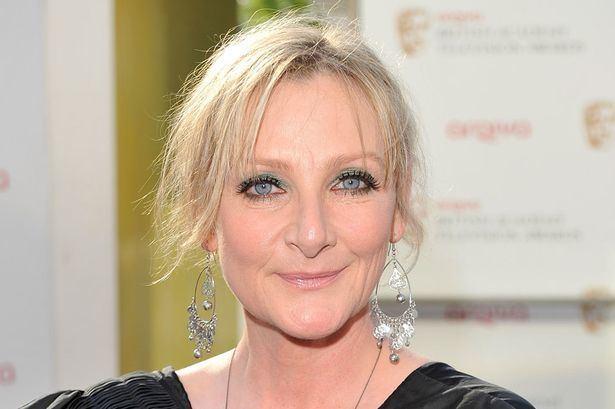 Lesley Sharp Lesley Sharp meets brother and sister she never knew