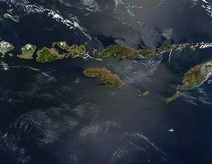 Lesser Sunda Islands httpsuploadwikimediaorgwikipediacommonsthu