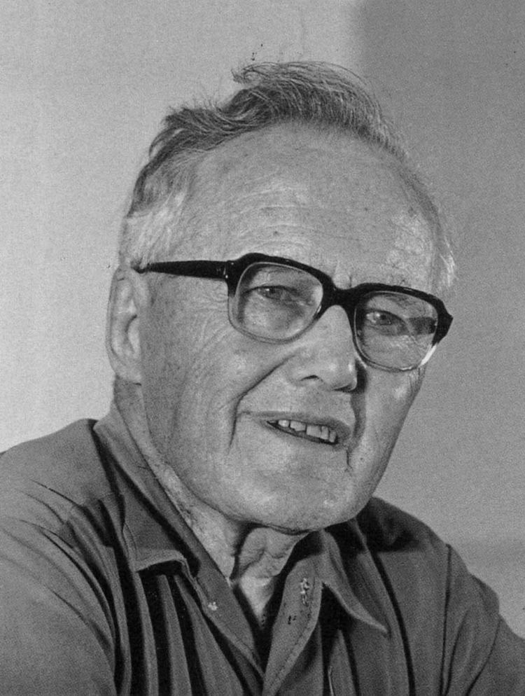 Lesslie Newbigin Lesslie Newbigin Looking Forward in Retrospect Journal
