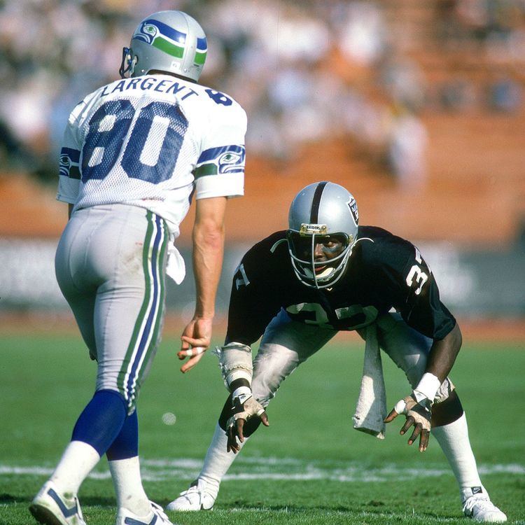 Lester Hayes Lester Hayes returns to his Raiders roots Oakland