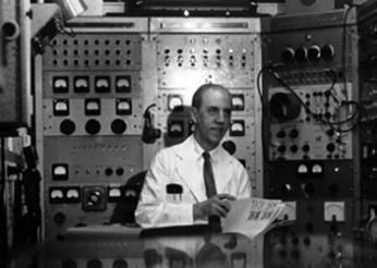 Lester Skaggs Medical physics pioneer Lester Skaggs PhD 19112009 UChicago News