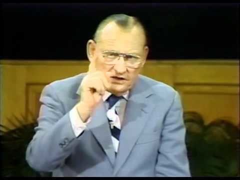 Lester Sumrall Dr Lester Sumrall Christian Authority Part 2 YouTube